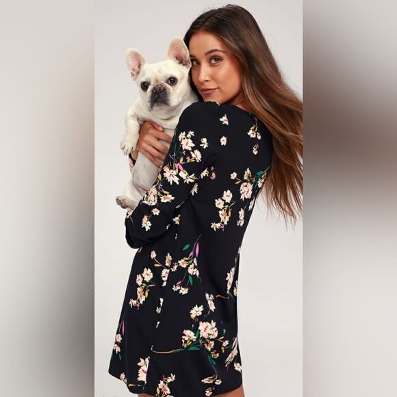 Lulu's Herbaceous Babe Navy Floral Print Shift Dress Size Small - Picture 3 of 12